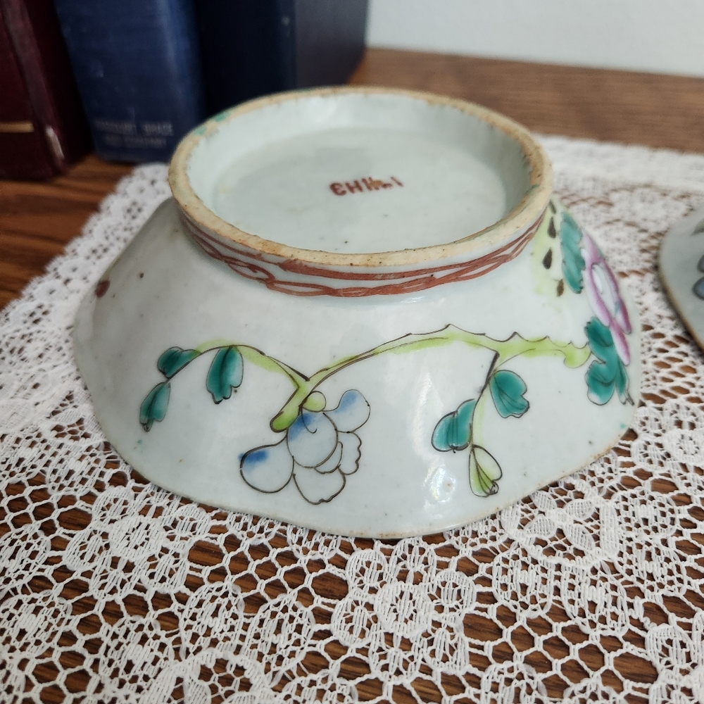 Vintage 19th Century Chinese Tongzhi Porcelain 8-side Rice Bowl with Rooster - Picture 13 of 13